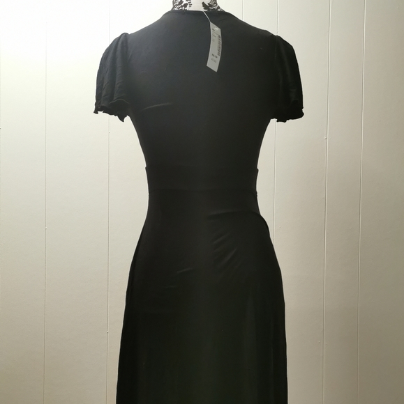 BNWT Smart Set Faux Wrap Lightweight Knit Little Black Dress, Extra Small - Picture 4 of 5